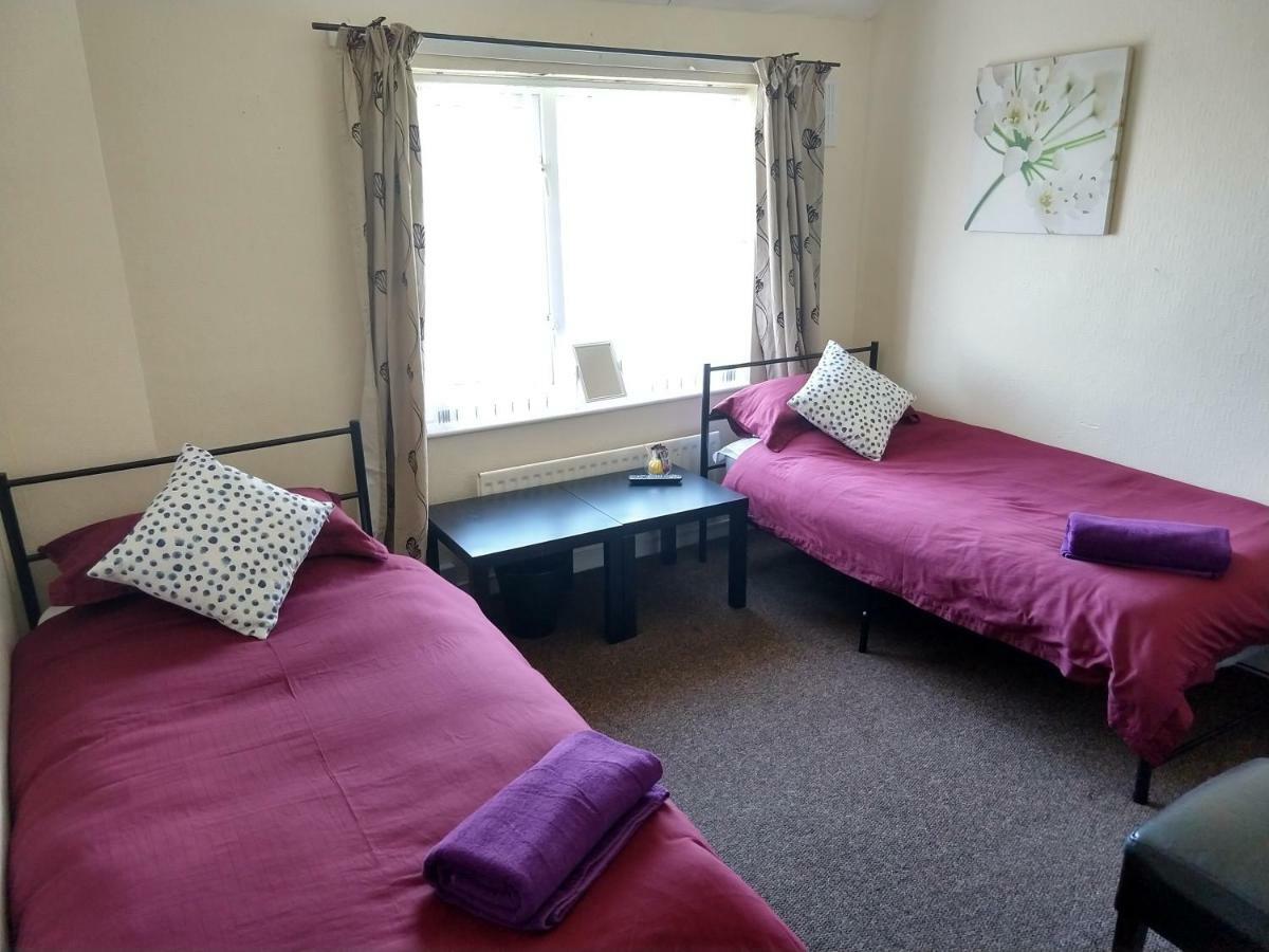 Rowe Gardens - Self Catering - Guesthouse Style - Comfortable Twin Or Double Rooms - Quiet Residential Area Уоркингтън Екстериор снимка