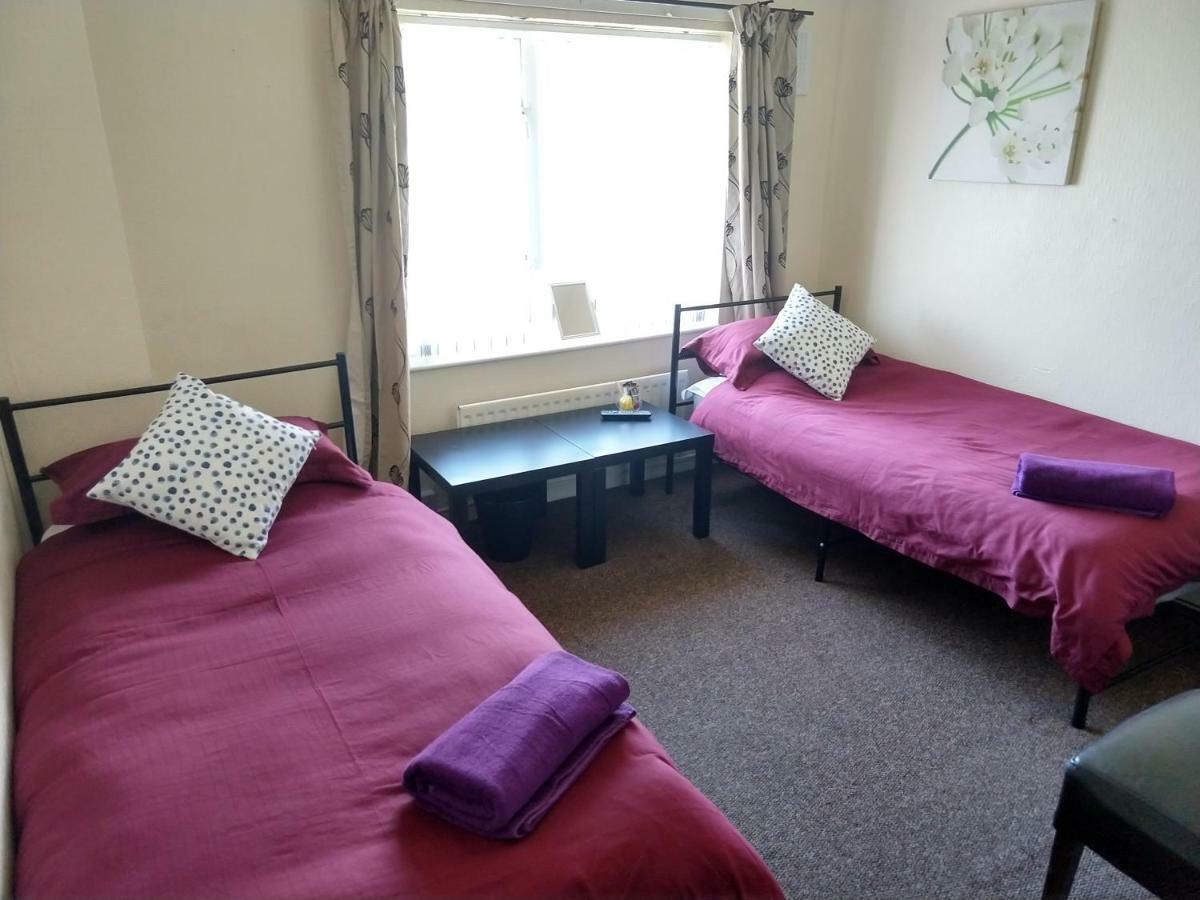 Rowe Gardens - Self Catering - Guesthouse Style - Comfortable Twin Or Double Rooms - Quiet Residential Area Уоркингтън Екстериор снимка