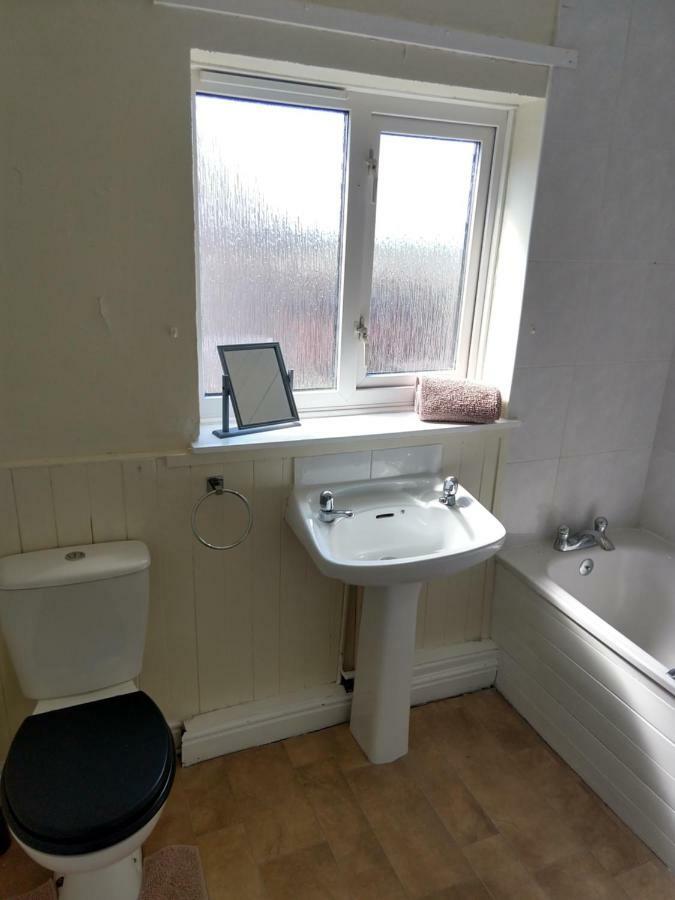 Rowe Gardens - Self Catering - Guesthouse Style - Comfortable Twin Or Double Rooms - Quiet Residential Area Уоркингтън Екстериор снимка