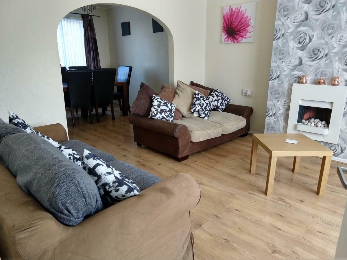 Rowe Gardens - Self Catering - Guesthouse Style - Comfortable Twin Or Double Rooms - Quiet Residential Area Уоркингтън Екстериор снимка